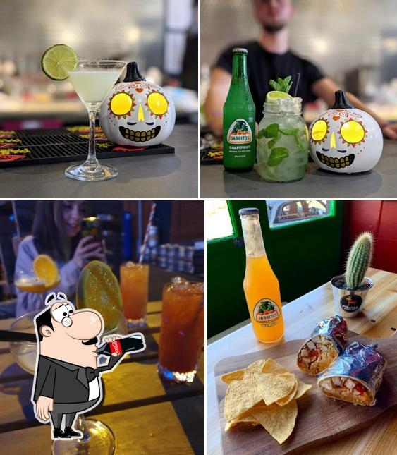 Piñatas Burrito Bar in Swansea Restaurant menu and reviews
