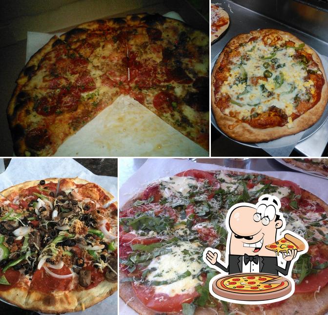 Закажите пиццу в "Rooftop Pizzeria & Draft Station"