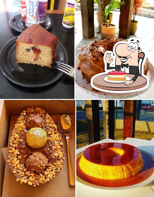 Bolo de queijo em Famiglia Di Roccia Padaria no Hauer Café da Manhã Almoço Caseiro Feijoada Bolos por Encomenda Mercearia