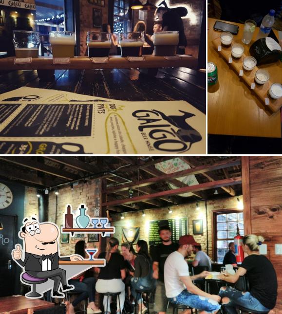 O interior do Galgo beer house