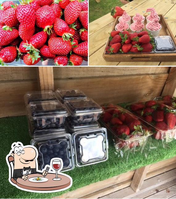 Comida en Earth Produce - Berry Farm & Ice Cream
