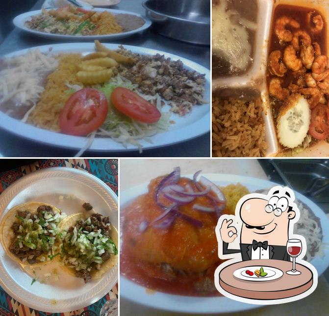 Tacos El Tapatio, 1721 N Broadway St in Wichita Restaurant menu and