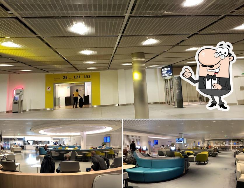 Air France Lounge 2E Hall L pub & bar, RoissyenFrance Restaurant