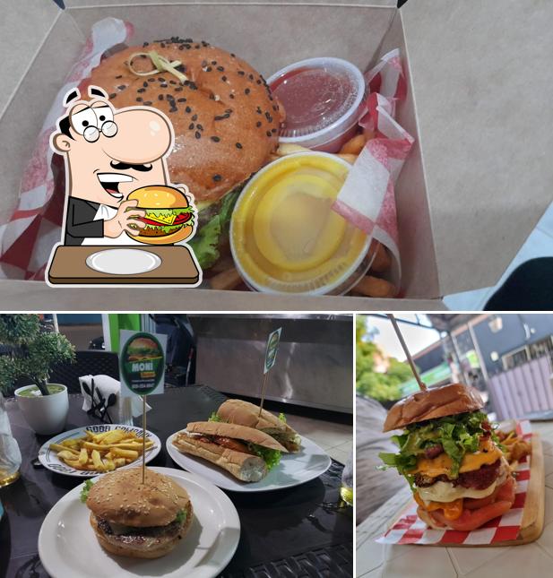 Order a burger at Moni Burger
