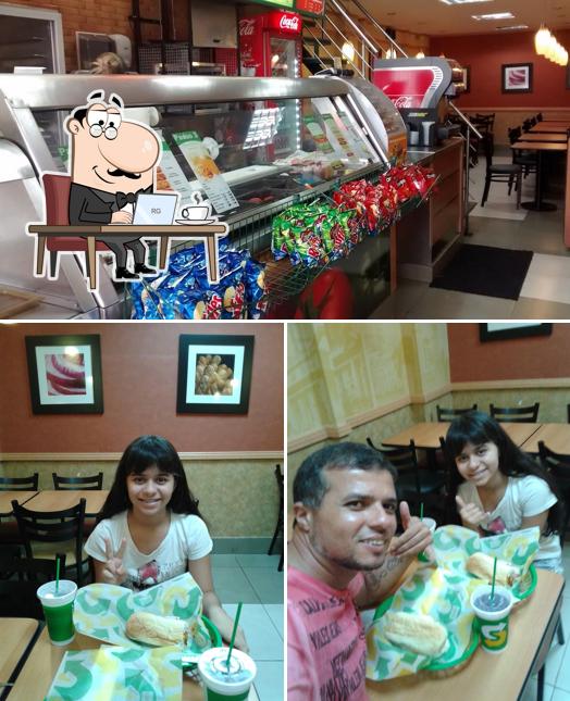 O interior do Subway