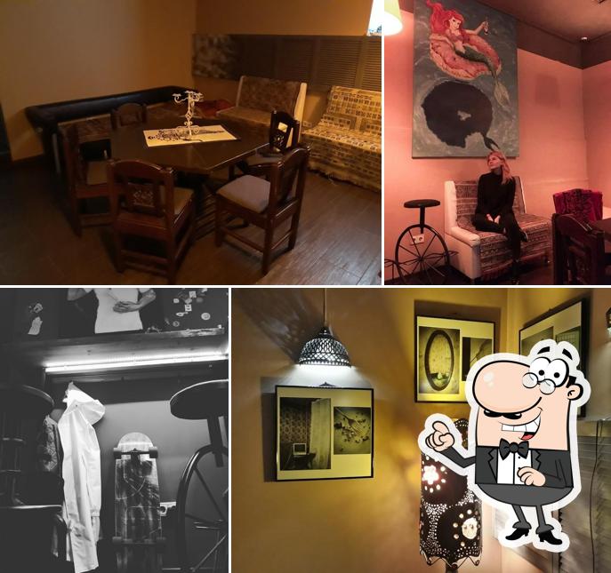 Installez-vous à l'une des tables de G.Moroder bar