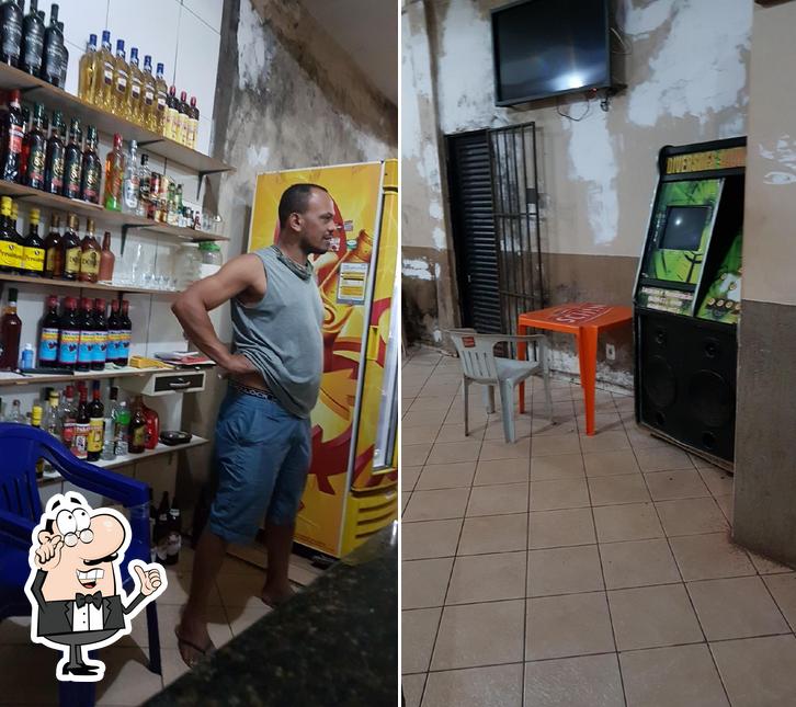 O interior do Bar Dias