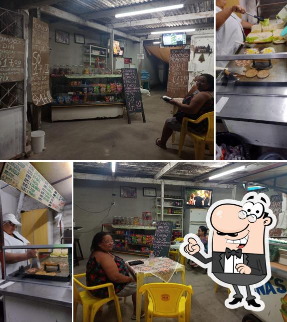 O interior do Joanas Lanches