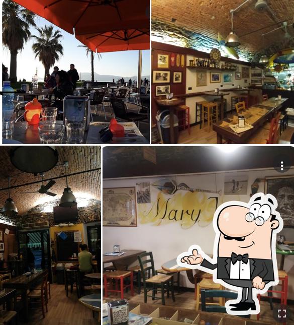 Dai un'occhiata agli interni di Mary Jo Cafe'