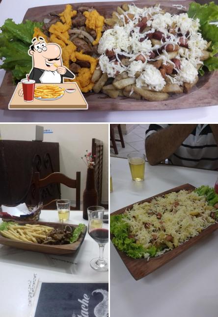 Batata frita em Mustache Bar