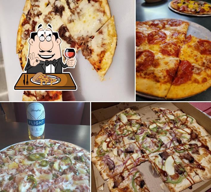 Best stromboli in Evansville restaurants, winter 2024 Restaurant Guru