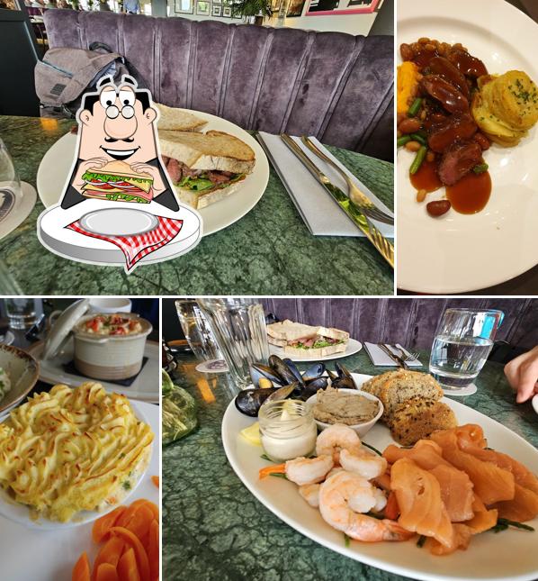 St Andrews Links Clubhouse & Tom Morris Bar & Grill, Saint Andrews
