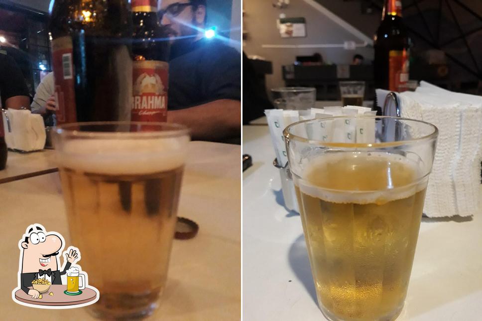 Evs pinheiros/vila madalena fornece uma opção de cervejas