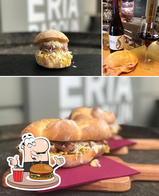 Prova un hamburger a Rugoli osteria