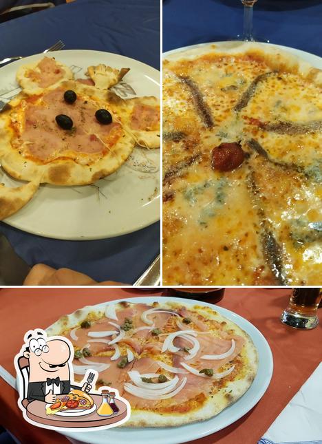 Try out pizza at O Padrinho