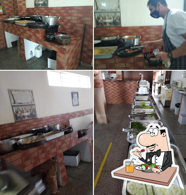 Comida Caseira Restaurante Fogão À Lenha