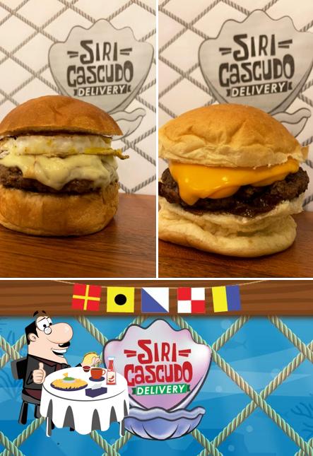 Experimente um dos hambúrgueres servidos no Siri Cascudo JF