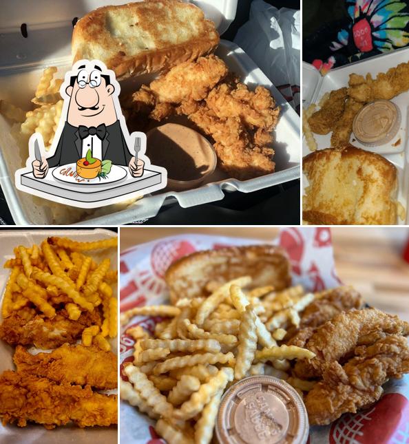 Raising Cane's Chicken Fingers in East Lansing Restaurant menu and
