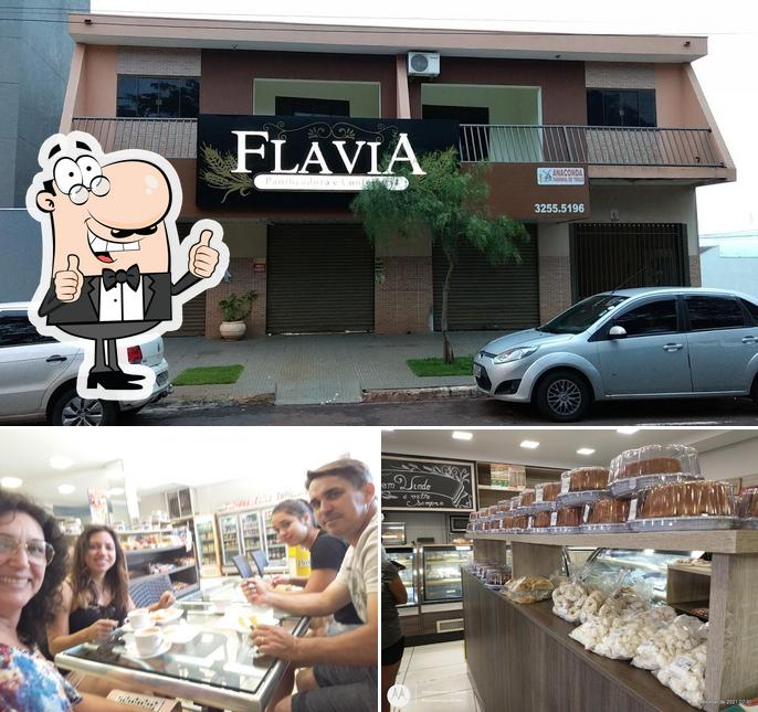 Look at the picture of Flavia Panicadora e Confeitaria