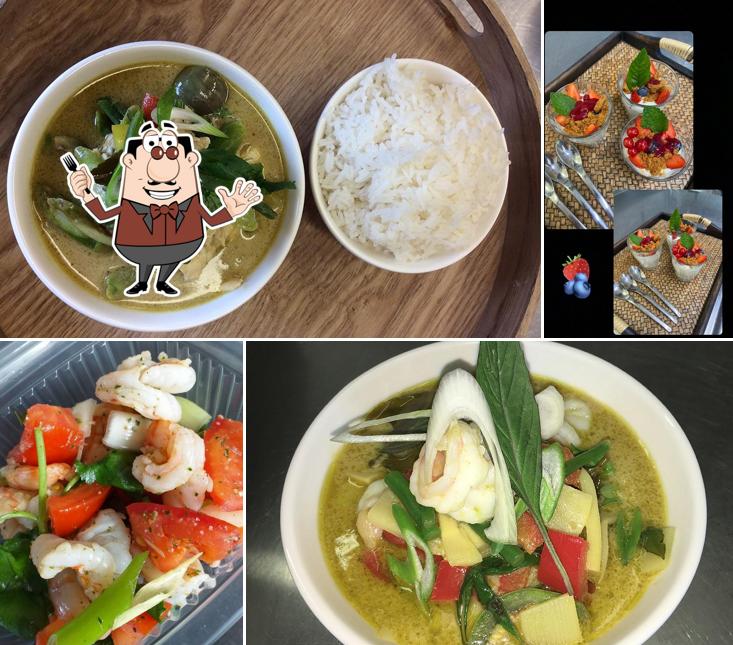 Plats à Bân Thaï