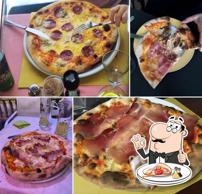 Prenditi una pizza a Ristorante - Pizzeria Tio Pepe di Valentini Paolo & C