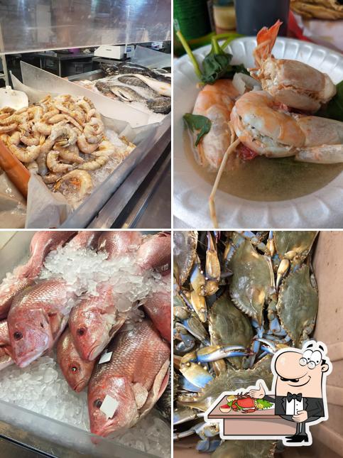 Pier 8 in Seabrook Restaurant menu and reviews