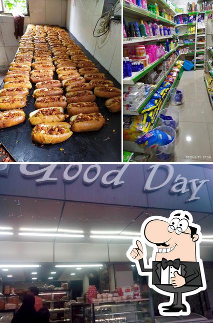 Here's a picture of Good Day Bake