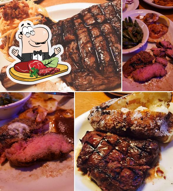 Get meat meals at Texas Roadhouse
