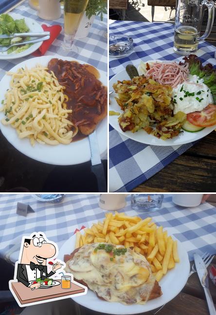 Essen im Burgschenke—Burgcafé