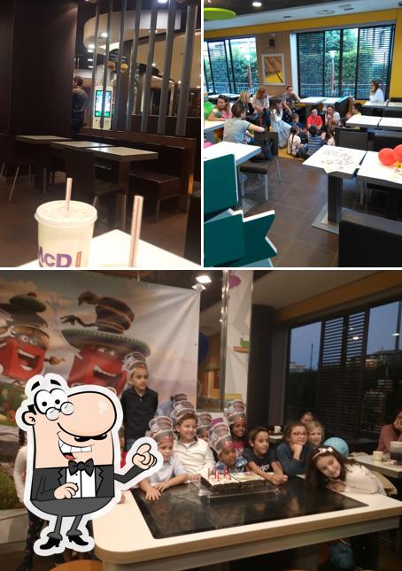 Gli interni di McDonald's Catania Gravina