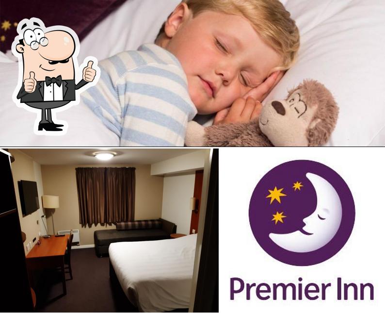 Premier Inn Yeovil Airfield hotel in Yeovil Restaurant reviews