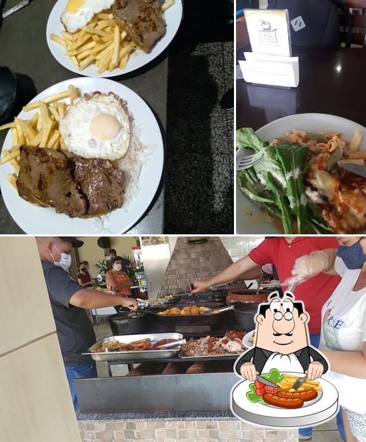 Comida em Restaurante Fogão De Lenha