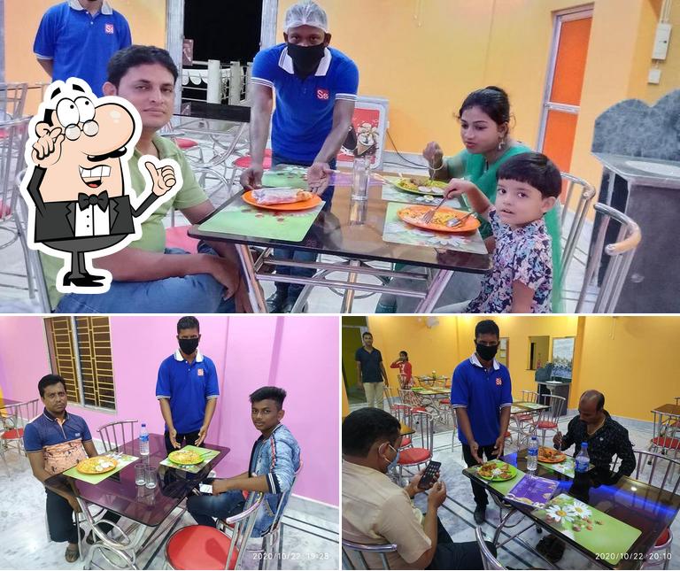 ইচ্ছা Food Plaza