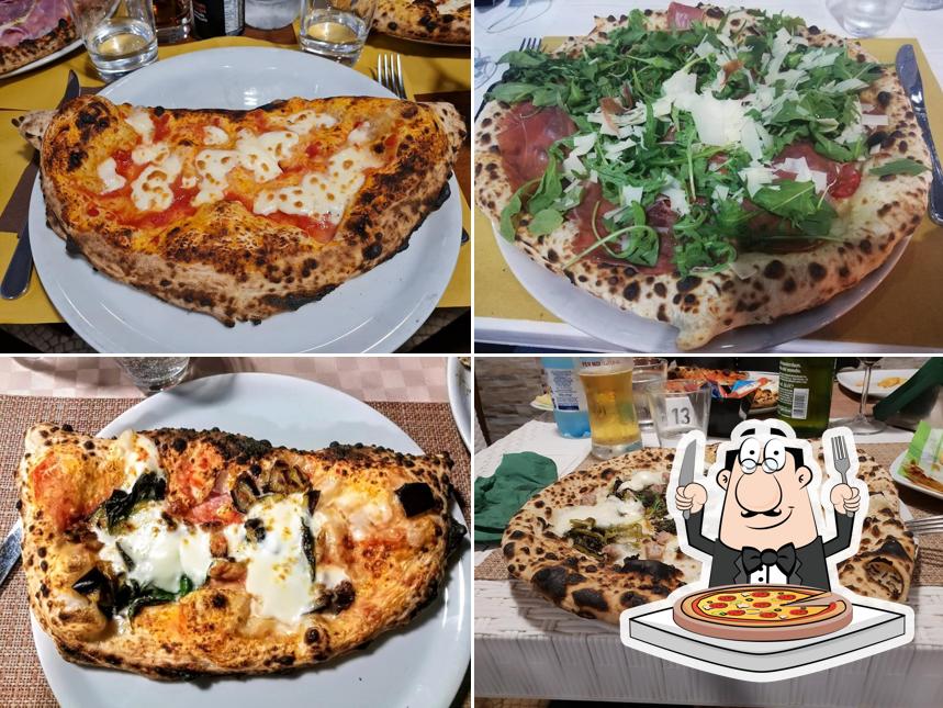 Scegli una pizza a Pizzeria Gli amiconi