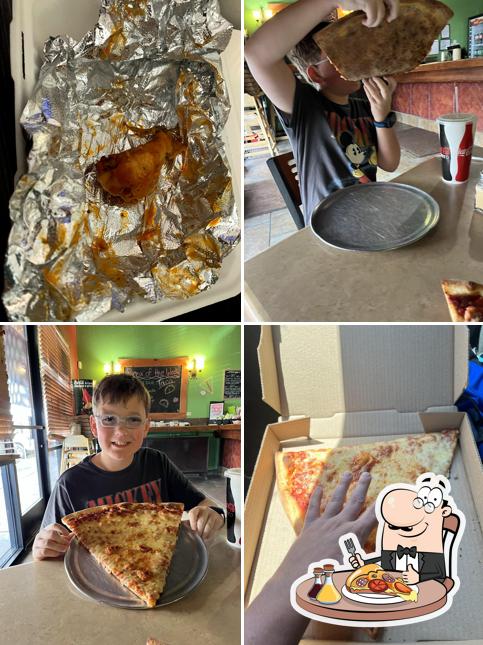 Arizona Pizza Company, 13190 E Colossal Cave Rd 160 in Vail