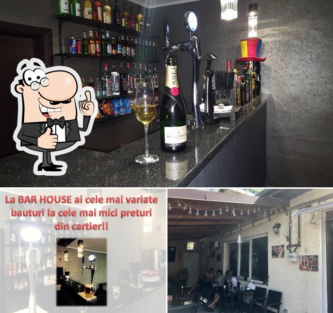 Voici une photo de BAR HOUSE