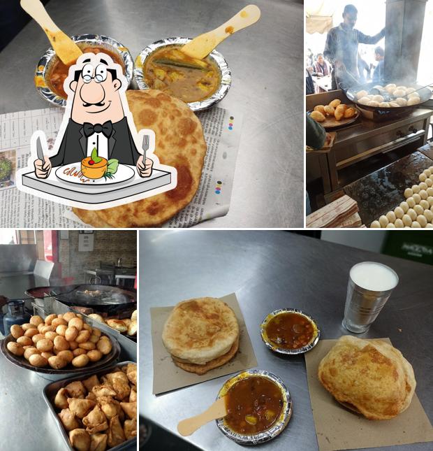 Meals at Garg Puri Wale