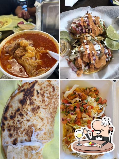 El Rey Tacos Y Mariscos in Corona - Restaurant menu and reviews