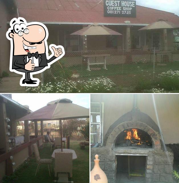 RazMaTaz Coffee Shop and Guest House