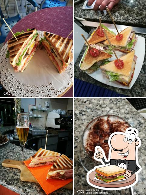 Prenditi un panino a Bar Giovane da Andrea