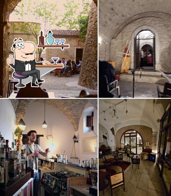 Gli interni di Il Castello D'aquino - Caffè Letterario