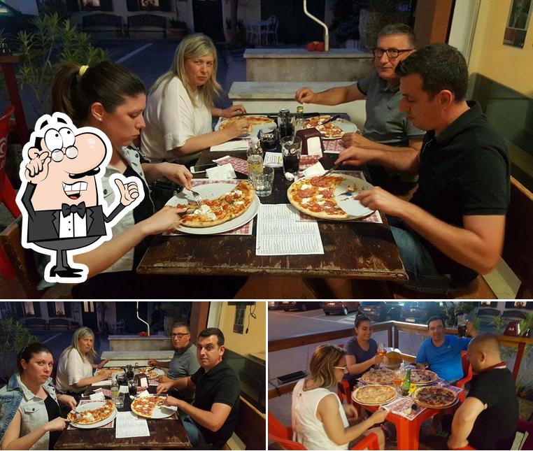 Dai un'occhiata agli interni di Lo Spizzico - Alla Vecchia Albera Pizzeria e Ristorante - Fratelli Gaglioti