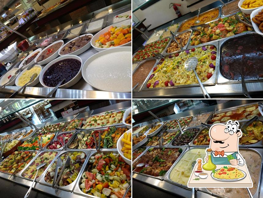 Platos en Friends Self Service