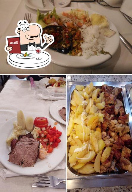 Comida em Churrascaria Espeto Bovino