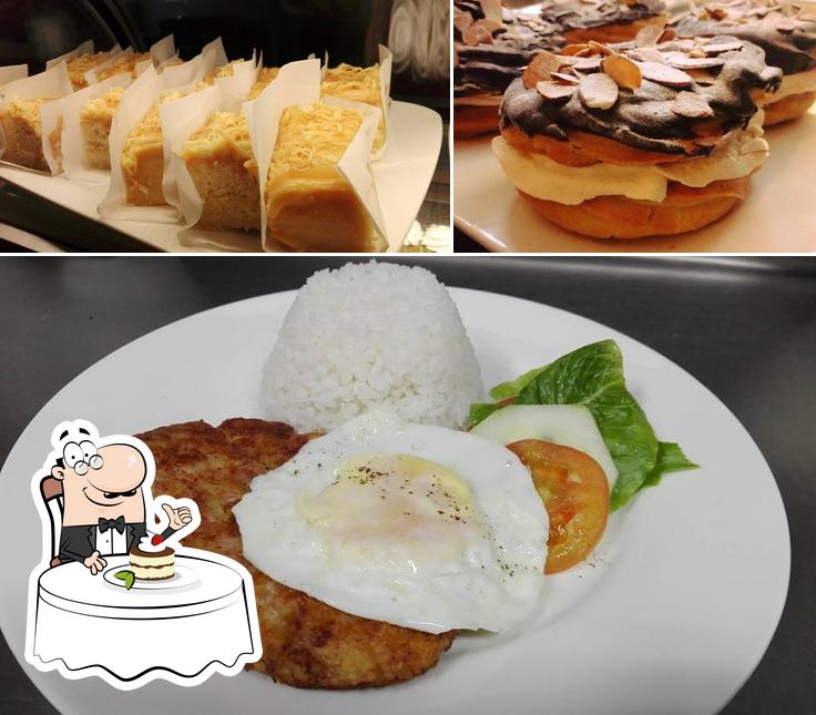 Photos and Mugs cafe, Baguio