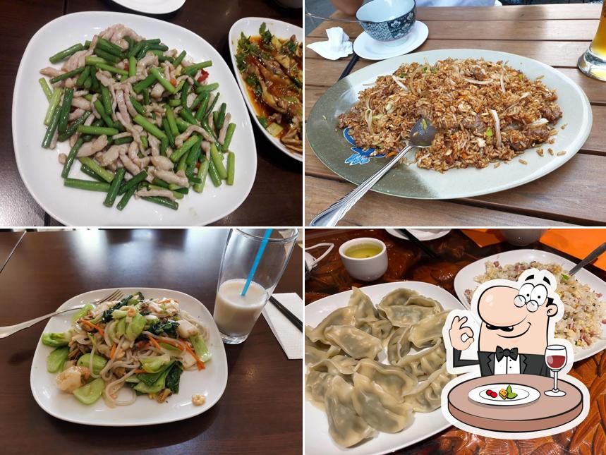 Food at Ding Ding Sheng China Restaurant - 鼎鼎盛