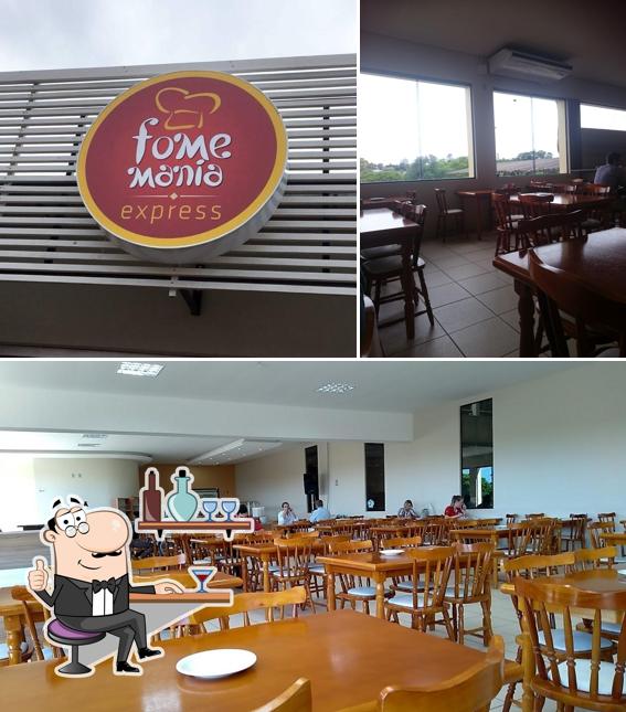 O interior do Restaurante Fome Mania