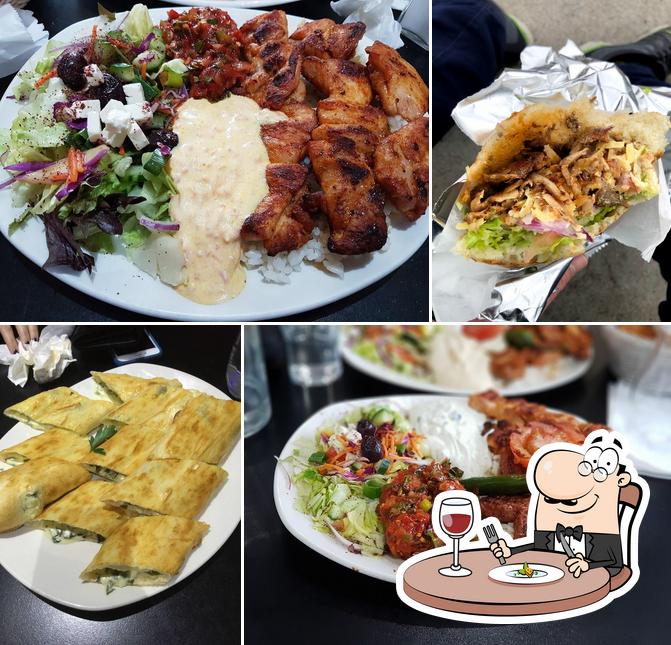 Roxy Kebabs & Cafe Coolaroo, 1a/210 Reservoir Dr in Coolaroo