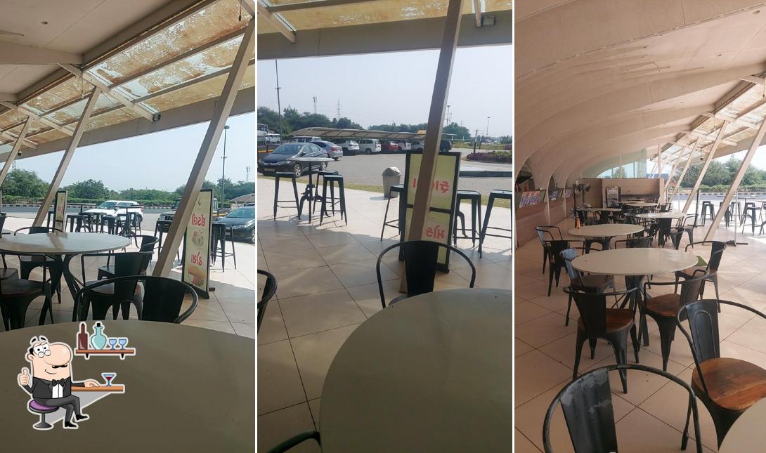 Check out how Fast Food Court looks inside