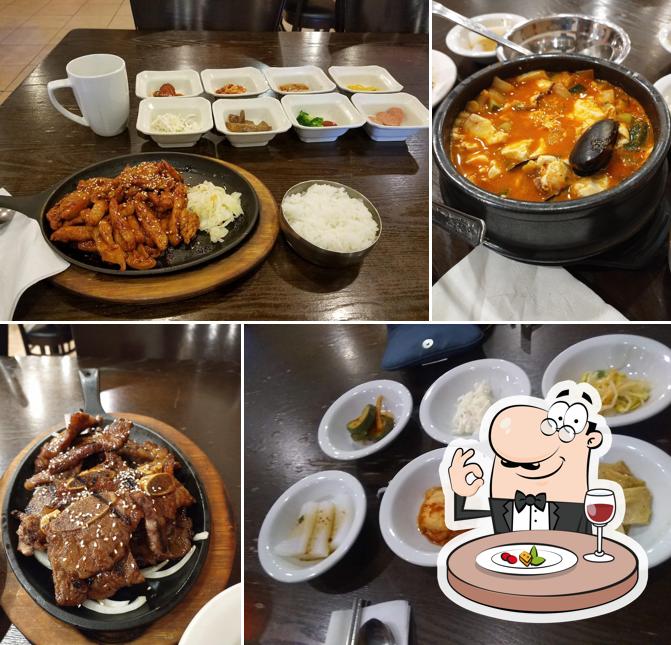 Блюда в "Shin Sa Dong Korean Restaurant"